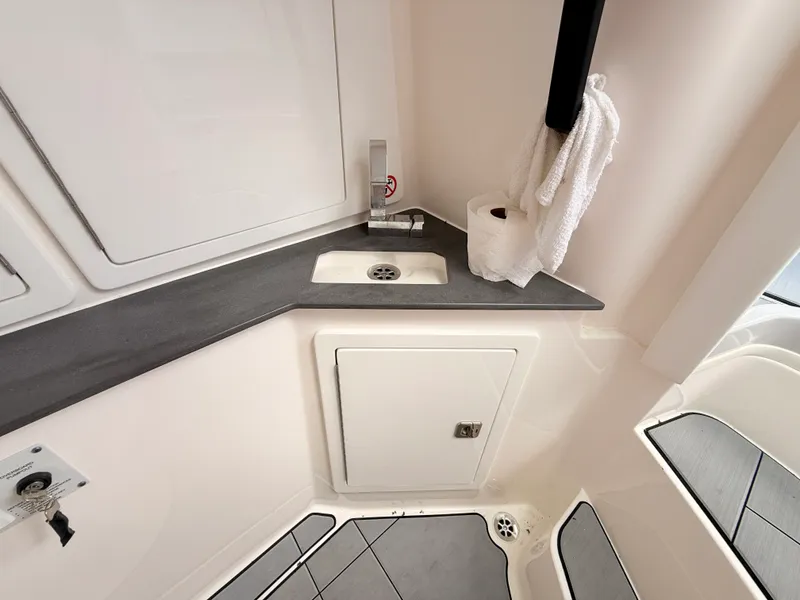 Slide: The Image of Aviara AV32 Outboard 2023 - 53