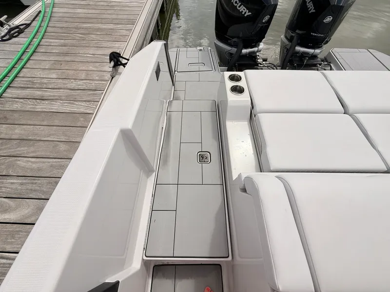 Slide: The Image of Aviara AV32 Outboard 2023 - 26