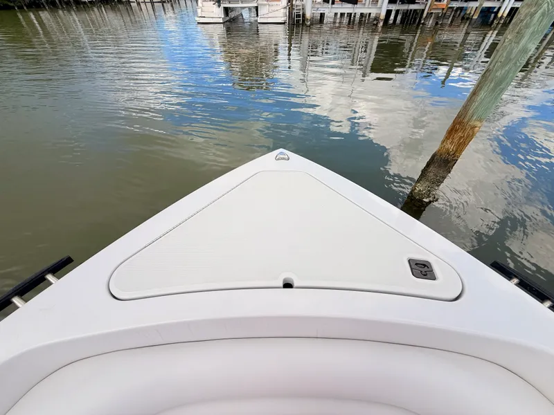 Slide: The Image of Aviara AV32 Outboard 2023 - 65