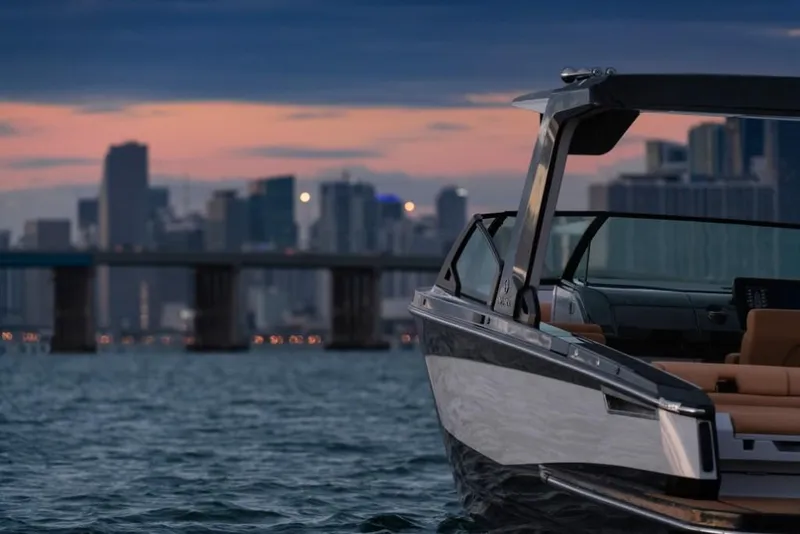Slide: The Image of Aviara AV32 Outboard 2023 - 11