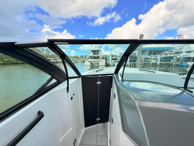 Slide: The Image of Aviara AV32 Outboard 2023 - 56