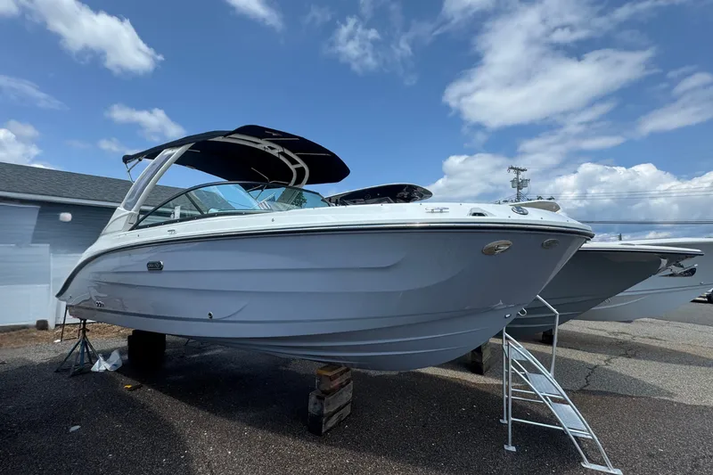 The Image of Sea Ray SDX 250 Outboard 2027 - 0
