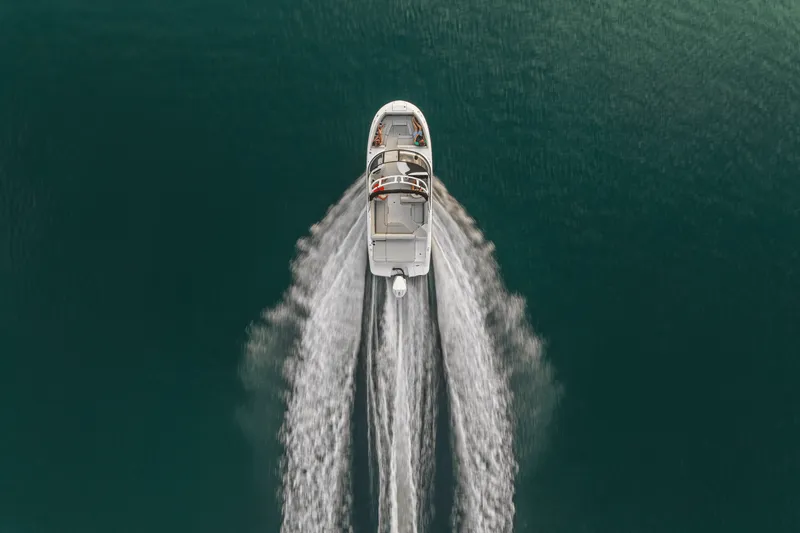 Slide: The Image of Sea Ray SDX 250 Outboard 2027 - 44
