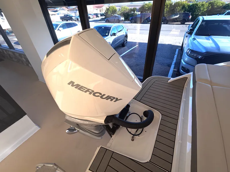 Slide: The Image of Sea Ray SDX 250 Outboard 2027 - 2