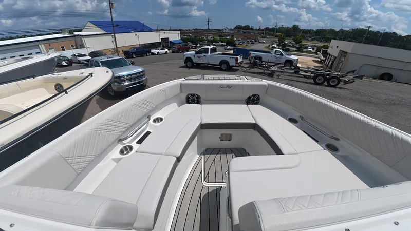Slide: The Image of Sea Ray SDX 250 Outboard 2027 - 20