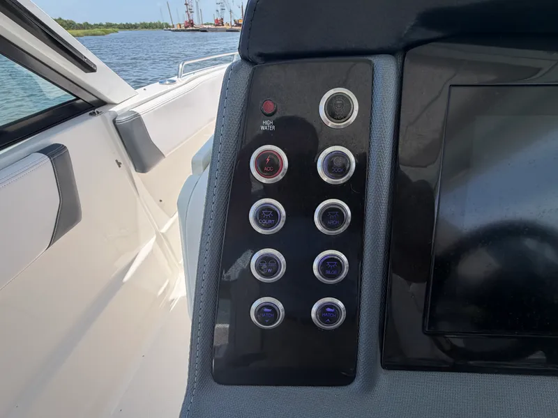 Slide: The Image of Chaparral 300 OSX 2020 - 15
