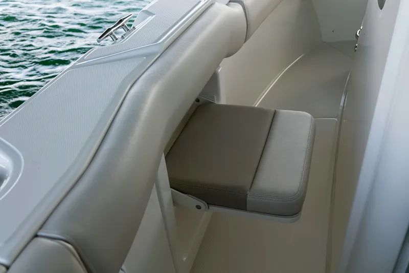 Slide: The Image of Boston Whaler 250 Outrage 2027 - 2