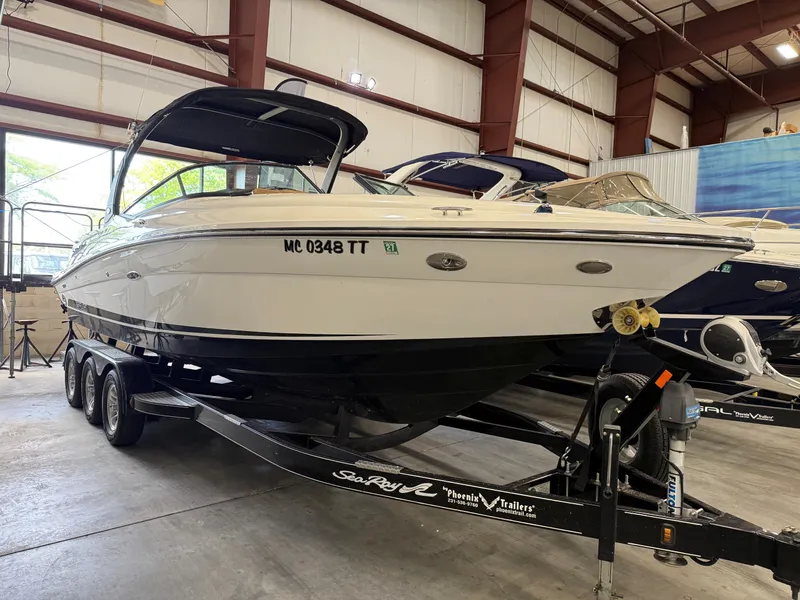 Slide: The Image of Sea Ray SLX 250 2016 - 9