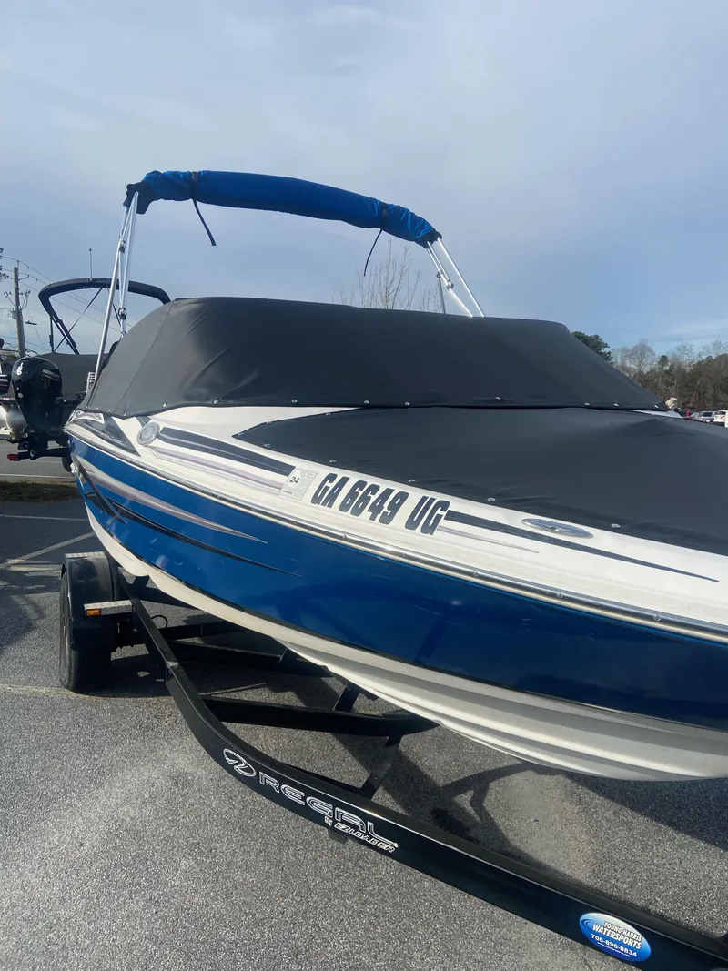 Slide: The Image of Regal 1900 w/Mercruiser 4.3L & Trailer 2012 - 18