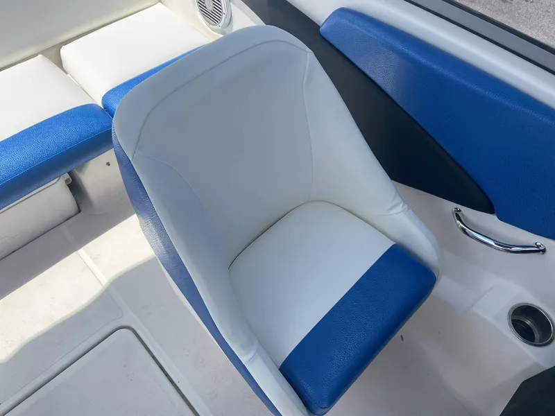 Slide: The Image of Regal 1900 w/Mercruiser 4.3L & Trailer Included 2012 - 8