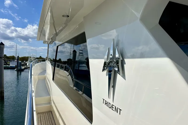 Slide: The Image of Outer Reef Trident 620 2023 - 6