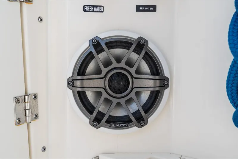 Slide: The Image of Boston Whaler 360 Outrage 2023 - 103