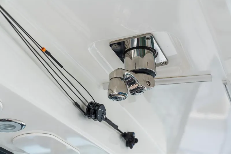 Slide: The Image of Boston Whaler 360 Outrage 2023 - 108