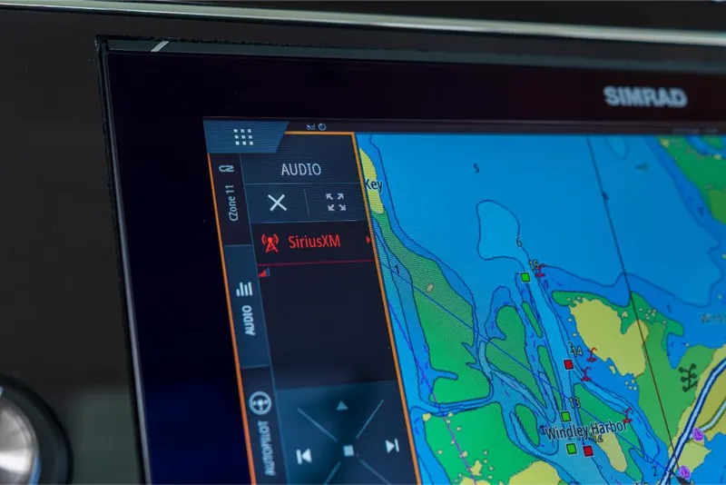 Slide: The Image of Boston Whaler 360 Outrage 2023 - 110