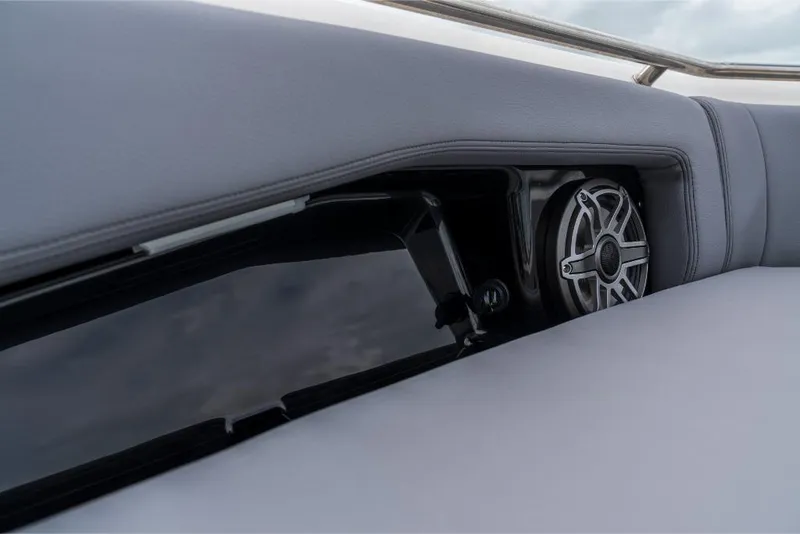 Slide: The Image of Boston Whaler 360 Outrage 2023 - 128