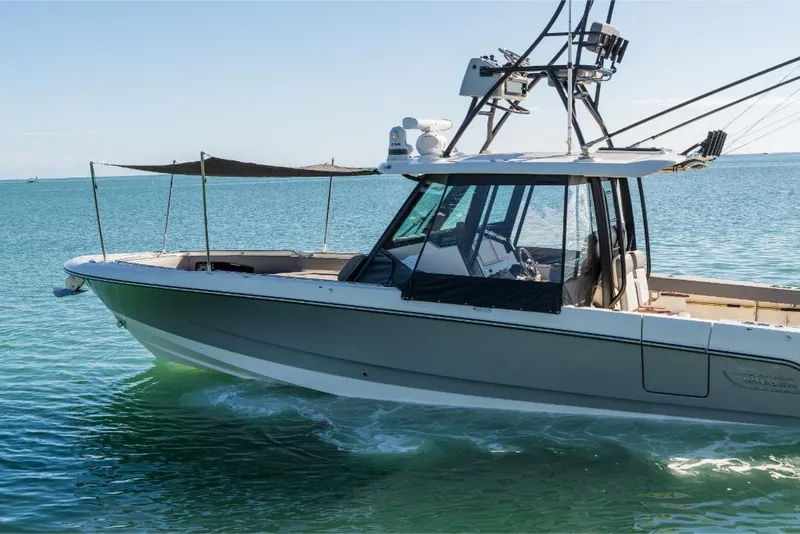 Slide: The Image of Boston Whaler 360 Outrage 2023 - 165