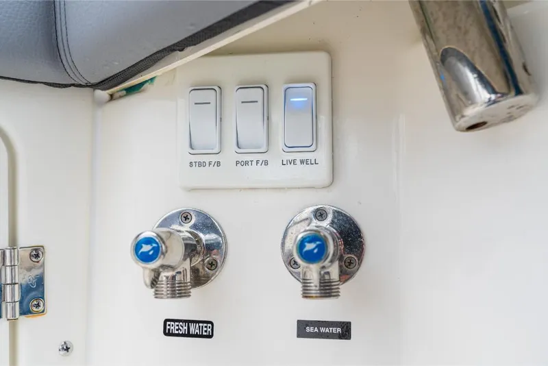 Slide: The Image of Boston Whaler 360 Outrage 2023 - 78