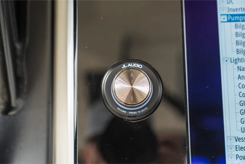 Slide: The Image of Boston Whaler 360 Outrage 2023 - 93