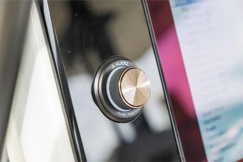 Slide: The Image of Boston Whaler 360 Outrage 2023 - 94