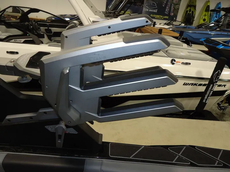 Slide: The Image of Malibu Boats 23 LSV 2025 - 13