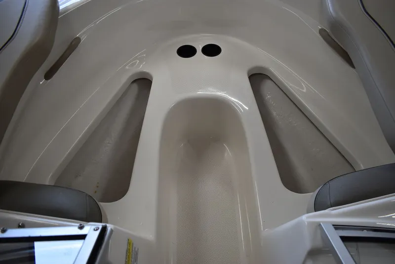 Slide: The Image of Bayliner 160 Bowrider 2016 - 25