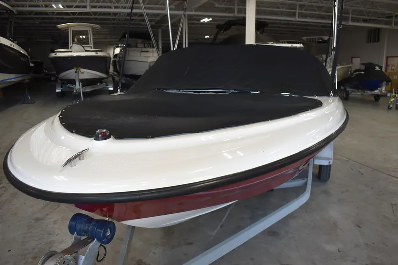 Slide: The Image of Bayliner 160 Bowrider 2016 - 35