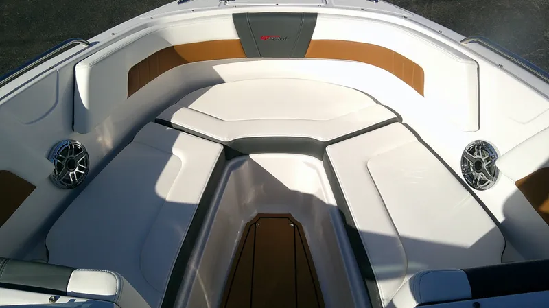 Slide: The Image of Chaparral GTS 3 2026 - 17