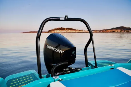 Slide: The Image of Axopar Jobe Revolve XXII 2022 - 9