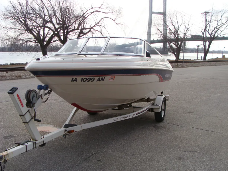 Slide: The Image of Starcraft 1700 Starcraft 1997 - 9