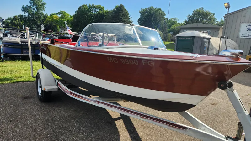 Slide: The Image of Chris-Craft CUSTOM SKI 1963 - 2