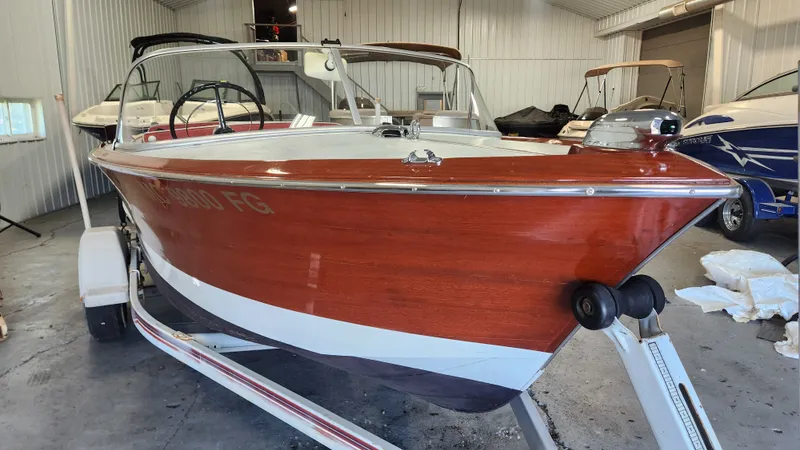 Slide: The Image of Chris-Craft CUSTOM SKI 1963 - 33