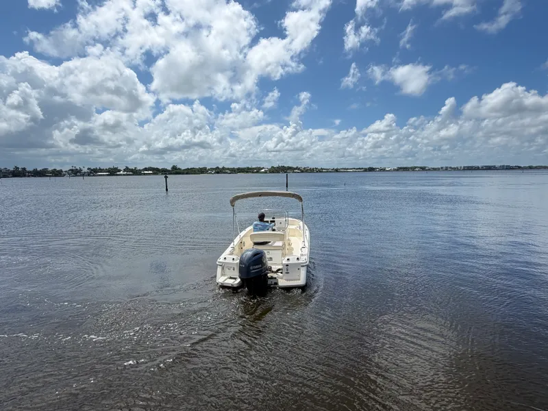 Slide: The Image of Scout 188 Sportfish 2027 - 2
