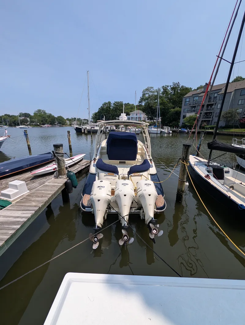 Slide: The Image of Chris-Craft 36 LAUNCH 2016 - 10