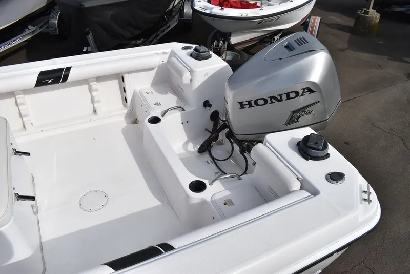 Slide: The Image of Pro Line 23 Sport CC 2005 - 11