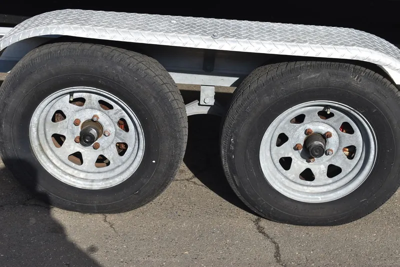 Slide: The Image of Pro Line 23 Sport CC 2005 - 64