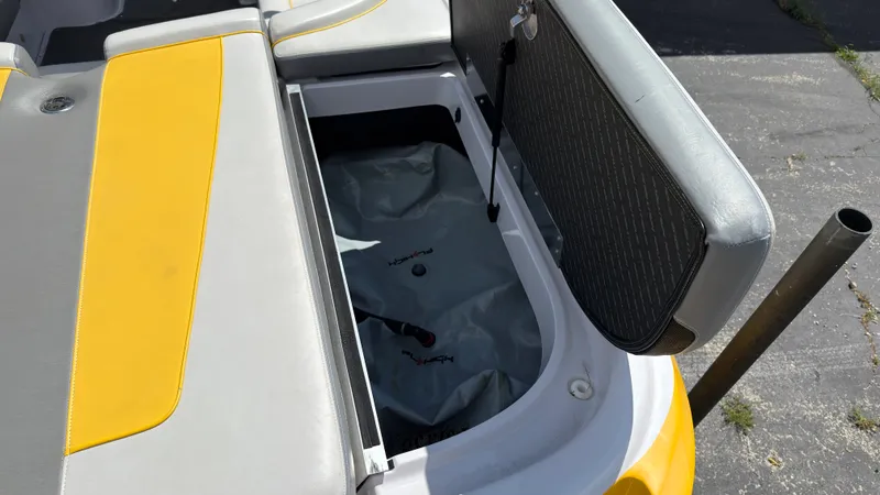 Slide: The Image of Nautique 226 2011 - 12