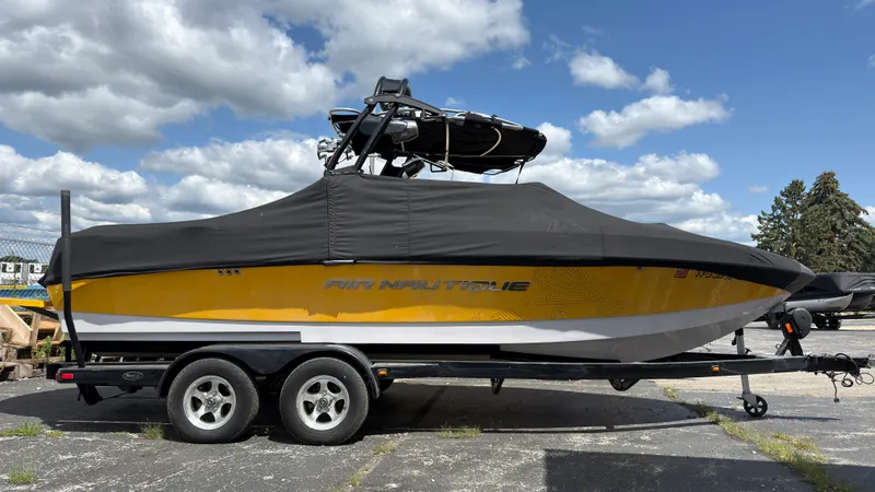 The Image of Nautique 226 2011 - 0