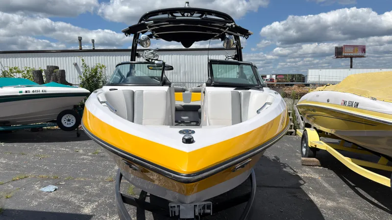 Slide: The Image of Nautique 226 2011 - 2