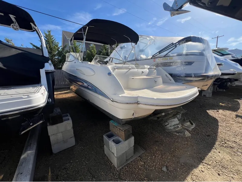 Slide: The Image of Stingray Boat Company 250LR 2007 - 4