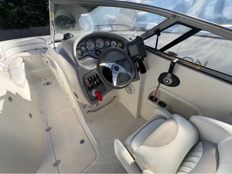 Slide: The Image of Stingray Boat Company 250LR 2007 - 10