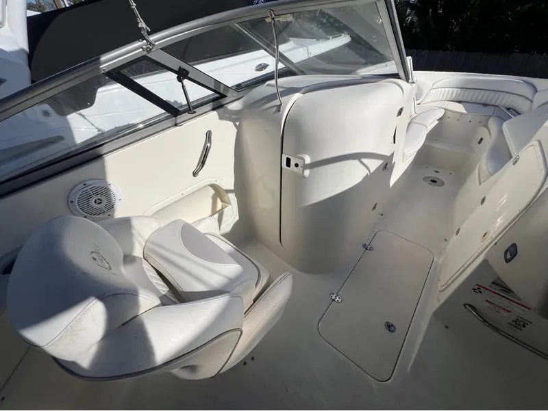 Slide: The Image of Stingray Boat Company 250LR 2007 - 9