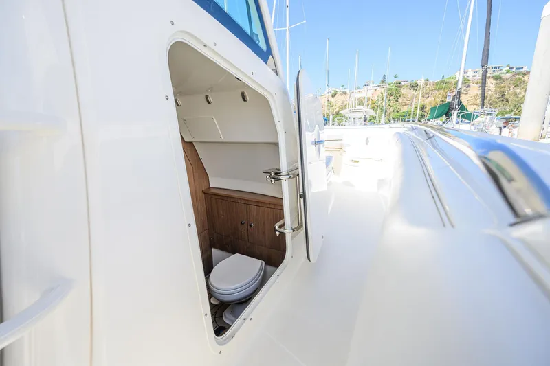 Slide: The Image of Boston Whaler 350 Outrage 2016 - 50