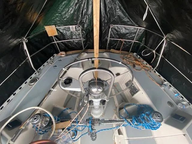 Slide: The Image of J BOATS J37 - 25