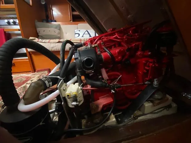 Slide: The Image of J BOATS J37 - 27