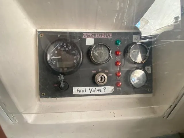 Slide: The Image of J BOATS J37 - 30