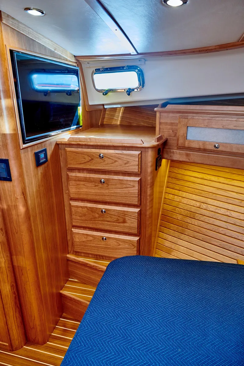 Slide: The Image of Master Stateroom - 22