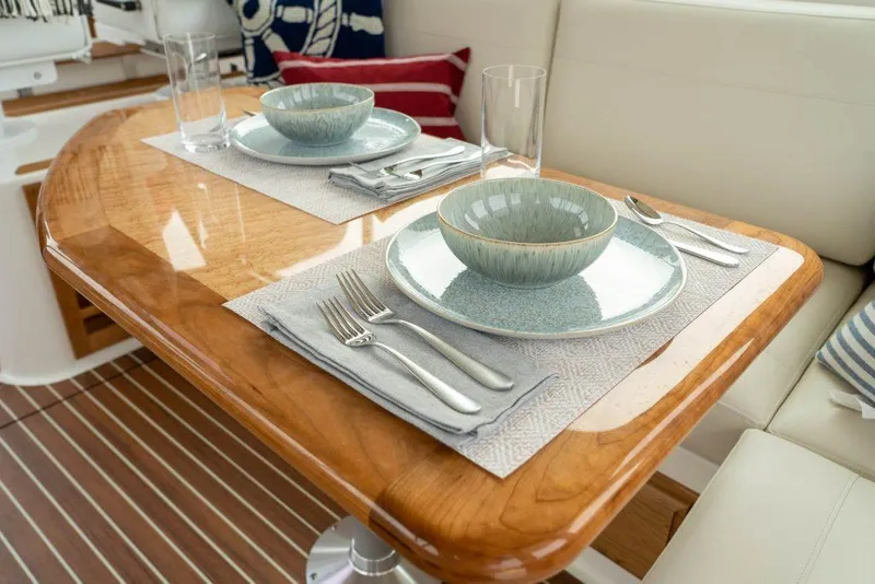 Slide: The Image of Dinette/Salon - 8