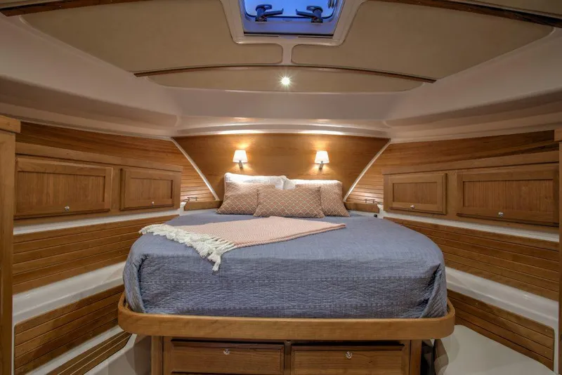 Slide: The Image of Master Stateroom - 9