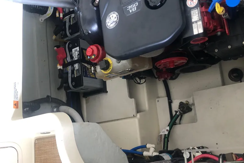 Slide: The Image of Chris-Craft Launch 31 GT 2020 - 78