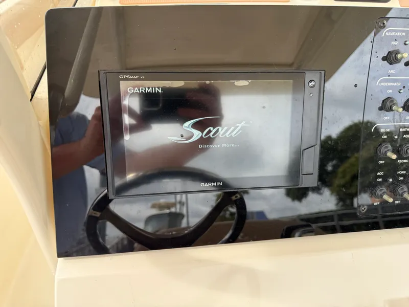 Slide: The Image of Scout 235 XSF 2020 - 10